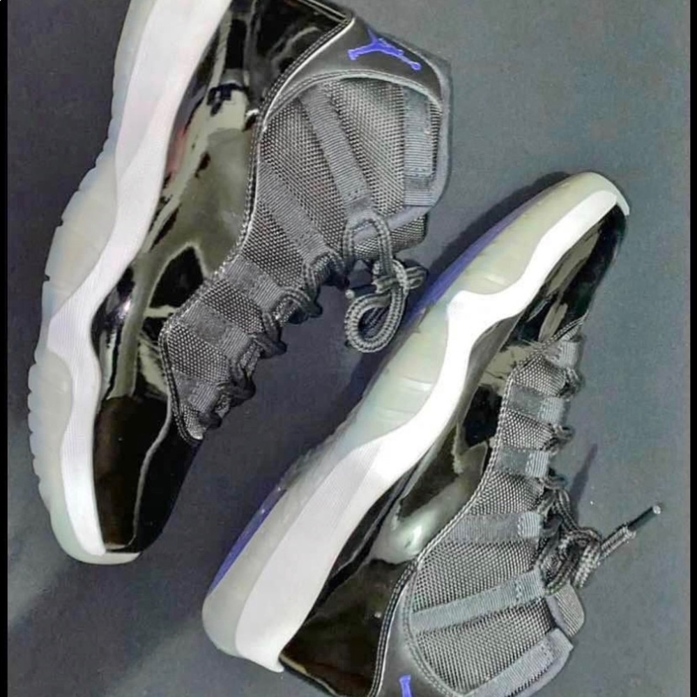 Jordan 11 space jams 2016